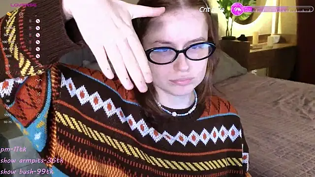 Snapshot of reb_luvng chatting on February 9, 2025, 3:23 pm reb luvng online show from February 9, 2025, 3:23 pm