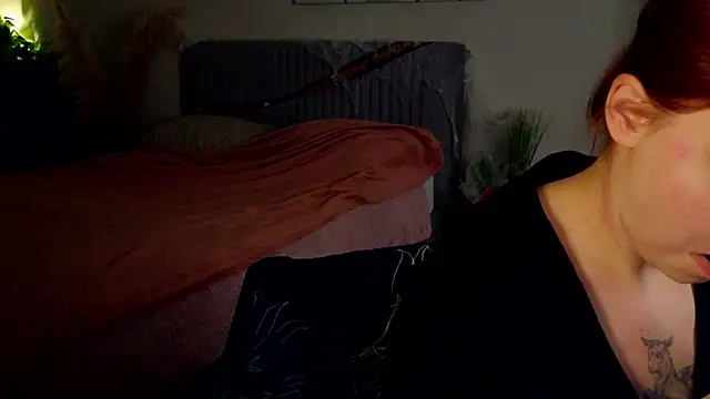 reb luvng online show from October 30, 2025, 2:14 pm