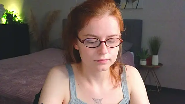 Snapshot of reb_luvng chatting on September 10, 2025, 2:16 pm reb luvng online show from September 10, 2025, 2:16 pm