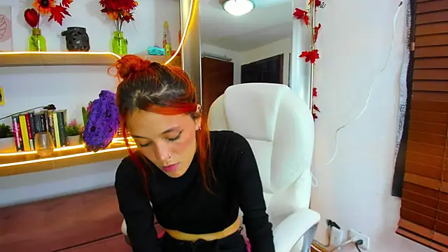 Snapshot of Irina_bx chatting on February 11, 2025, 7:05 pm Irina bx online show from February 11, 2025, 7:05 pm