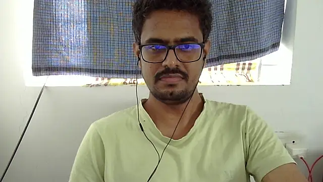 The SHY uncut online show from December 21, 2025, 10:17 am