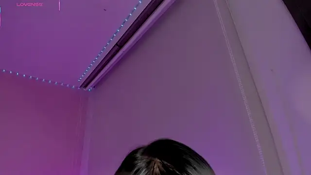 Oriana Guzman online show from February 14, 2026, 11:27 pm