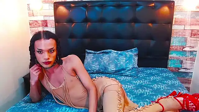 Foxy Ella  online show from February 10, 2026, 3:22 pm