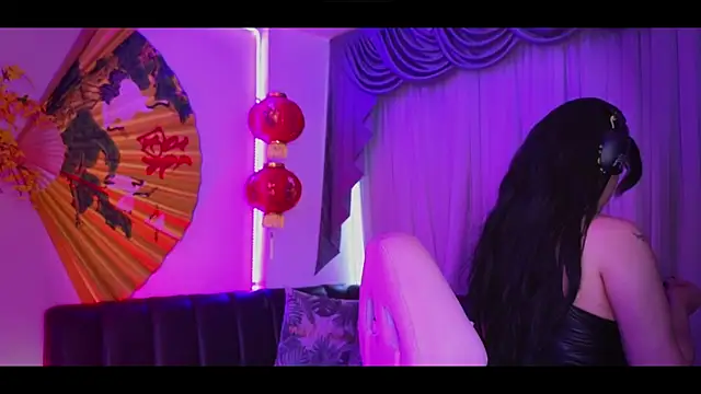 Snapshot of albaismynameX chatting on October 18, 2025, 12:18 pm albaismynameX online show from October 18, 2025, 12:18 pm