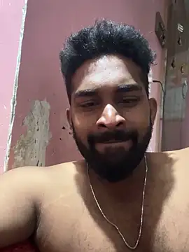 Snapshot of Handsomehunk_4U chatting on December 10, 2024, 8:27 pm Handsomehunk 4U online show from December 10, 2024, 8:27 pm