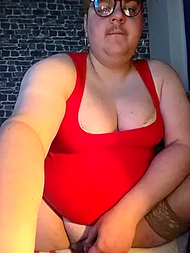 Snapshot of MoniqueBader22 chatting on April 26, 2026, 2:53 am MoniqueBader22 online show from April 26, 2026, 2:53 am