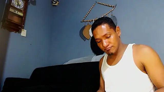 Grandeygruesa1 online show from March 12, 2025, 8:08 am