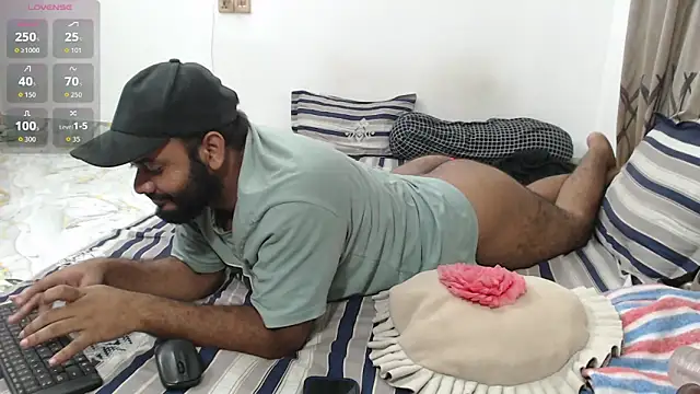 Snapshot of PeachyPrime chatting on June 9, 2026, 6:09 pm PeachyPrime online show from June 9, 2026, 6:09 pm