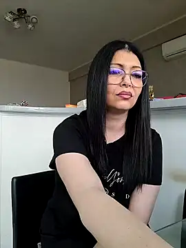 Snapshot of Milf_Abigail chatting on March 16, 2025, 7:26 am Milf Abigail online show from March 16, 2025, 7:26 am