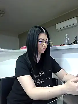 Snapshot of Milf_Abigail chatting on March 5, 2025, 11:38 pm Milf Abigail online show from March 5, 2025, 11:38 pm
