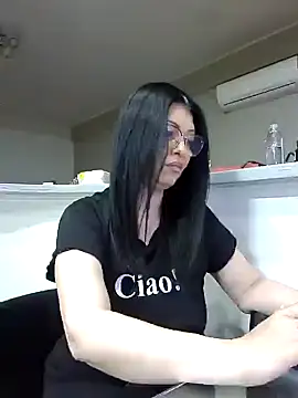 Snapshot of Milf_Abigail chatting on March 22, 2025, 1:32 am Milf Abigail online show from March 22, 2025, 1:32 am