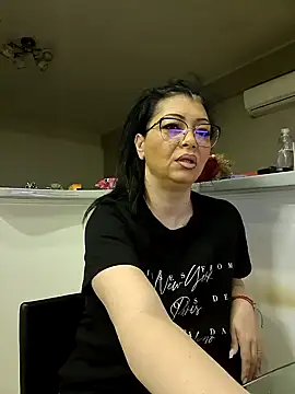 Snapshot of Milf_Abigail chatting on March 2, 2025, 11:06 pm Milf Abigail online show from March 2, 2025, 11:06 pm