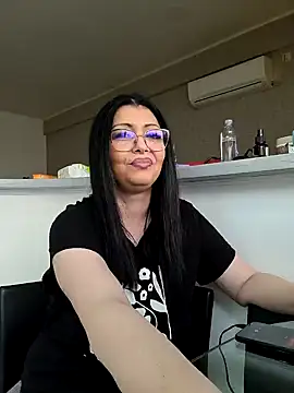 Snapshot of Milf_Abigail chatting on March 11, 2025, 6:30 am Milf Abigail online show from March 11, 2025, 6:30 am