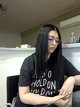 Snapshot of Milf_Abigail chatting on March 17, 2025, 2:52 am Milf Abigail online show from March 17, 2025, 2:52 am