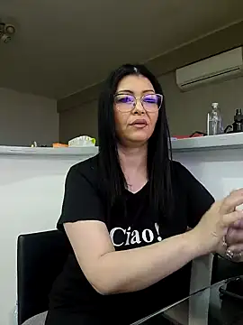 Snapshot of Milf_Abigail chatting on March 15, 2025, 4:57 am Milf Abigail online show from March 15, 2025, 4:57 am