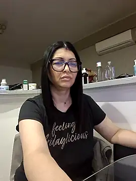 Snapshot of Milf_Abigail chatting on October 9, 2025, 1:06 am Milf Abigail online show from October 9, 2025, 1:06 am