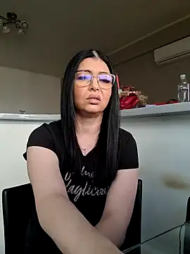 Snapshot of Milf_Abigail chatting on March 4, 2025, 7:08 am Milf Abigail online show from March 4, 2025, 7:08 am
