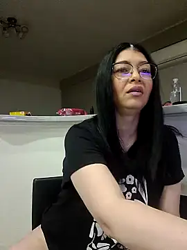 Snapshot of Milf_Abigail chatting on March 1, 2025, 12:50 am Milf Abigail online show from March 1, 2025, 12:50 am