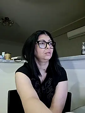 Milf Abigail online show from February 10, 2026, 2:43 am