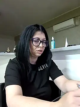 Milf Abigail online show from April 16, 2026, 1:28 am