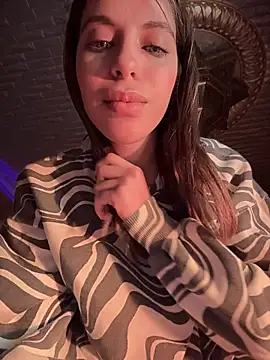 ORLA86 online show from November 14, 2025, 4:49 am