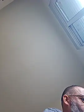 polla calientes47 online show from November 22, 2025, 2:16 pm