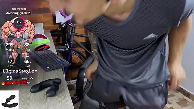 Snapshot of Marck_Muscle chatting on February 13, 2026, 12:54 am Marck Muscle online show from February 13, 2026, 12:54 am