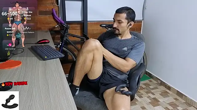 Marck Muscle online show from October 10, 2025, 2:01 am