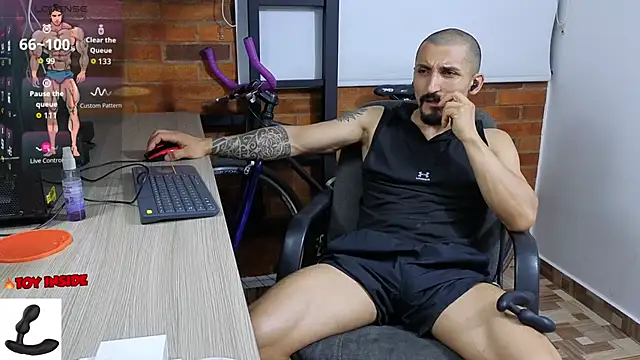 Marck Muscle online show from October 30, 2025, 1:15 am