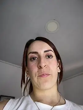 Buttyy Cherry online show from April 1, 2026, 4:04 pm