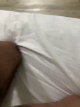 Snapshot of MiddlingAffluent chatting on April 2, 2026, 1:24 am MiddlingAffluent online show from April 2, 2026, 1:24 am