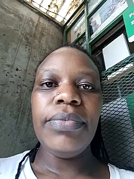 queen arianna online show from November 8, 2025, 1:47 pm