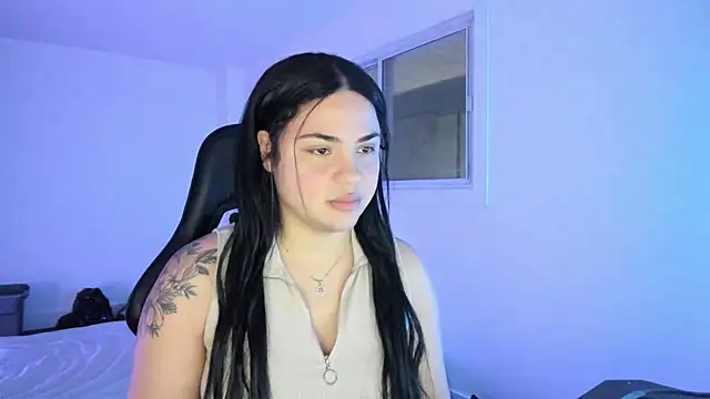 MelSaunders online show from February 7, 2025, 2:29 am