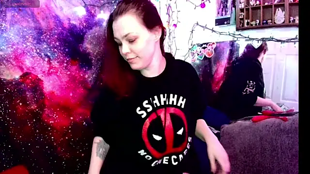 EverlyEster online show from January 26, 2025, 6:59 am