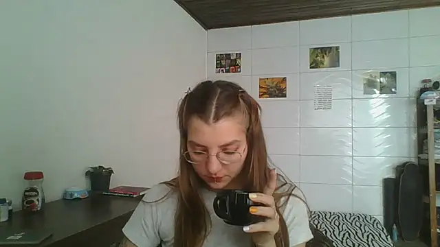 Snapshot of SweetyBabyDemon chatting on November 30, 2025, 1:45 pm SweetyBabyDemon online show from November 30, 2025, 1:45 pm