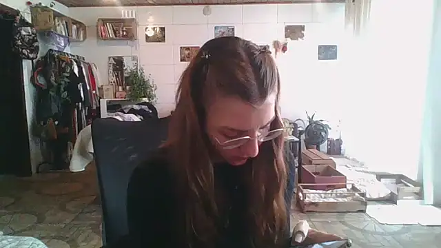 Snapshot of SweetyBabyDemon chatting on October 28, 2025, 1:32 pm SweetyBabyDemon online show from October 28, 2025, 1:32 pm