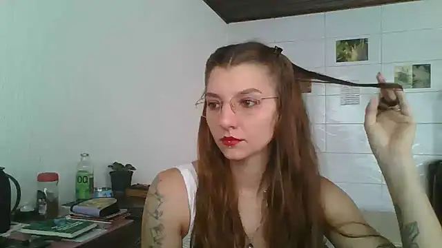 Snapshot of SweetyBabyDemon chatting on November 4, 2025, 12:20 pm SweetyBabyDemon online show from November 4, 2025, 12:20 pm