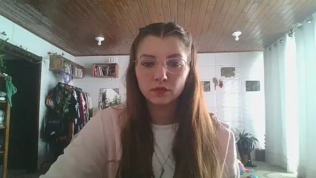 Snapshot of SweetyBabyDemon chatting on October 20, 2025, 1:44 pm SweetyBabyDemon online show from October 20, 2025, 1:44 pm