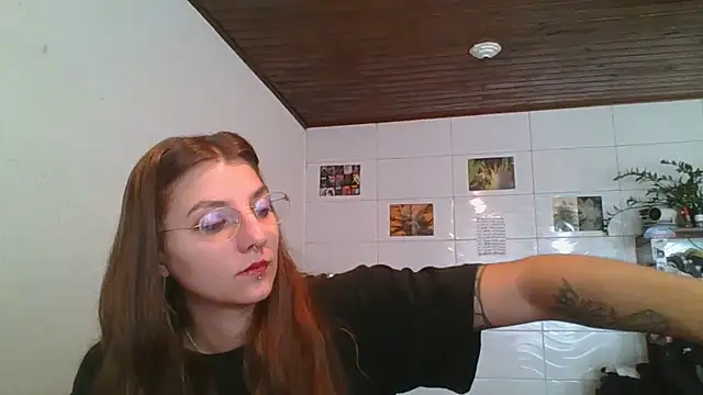 SweetyBabyDemon online show from April 26, 2026, 3:31 pm