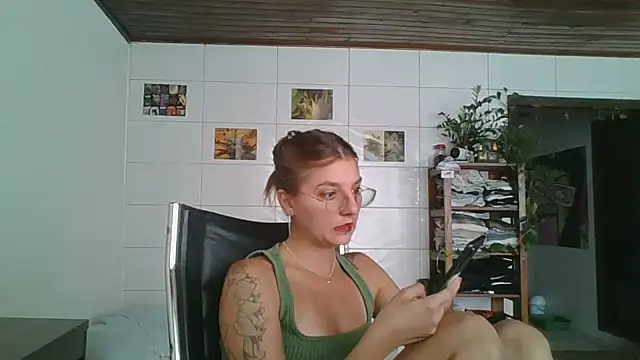 SweetyBabyDemon online show from February 24, 2026, 3:46 pm