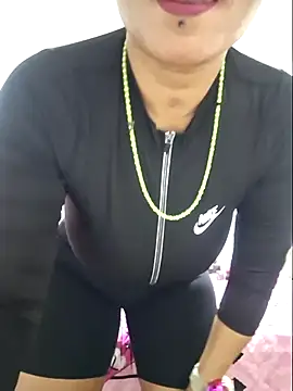 gatadeojosclaros online show from October 5, 2025, 11:17 pm