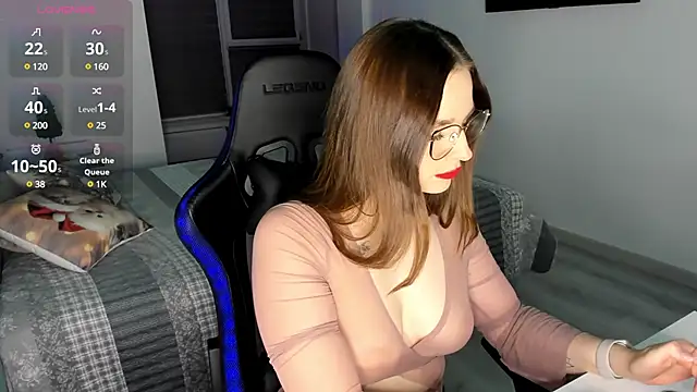 MCfly 11 online show from February 7, 2025, 1:47 am