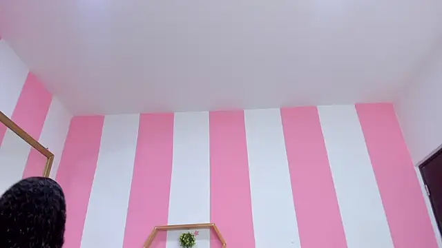 Snapshot of ISABELLA_020 chatting on February 28, 2026, 1:16 am ISABELLA 020 online show from February 28, 2026, 1:16 am