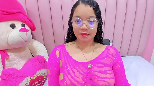 Snapshot of ISABELLA_020 chatting on November 25, 2025, 2:17 pm ISABELLA 020 online show from November 25, 2025, 2:17 pm