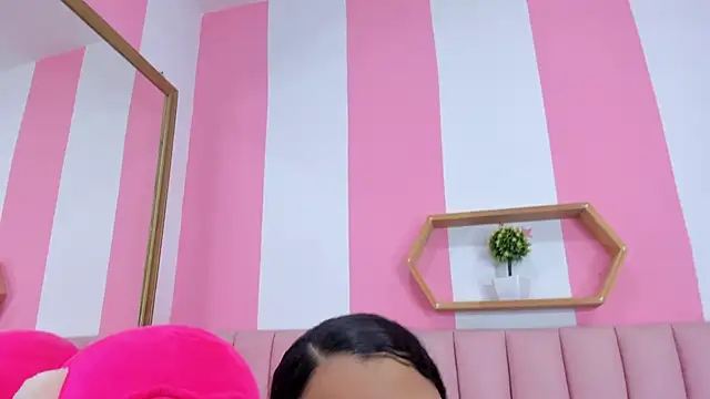 Snapshot of ISABELLA_020 chatting on November 28, 2025, 2:17 pm ISABELLA 020 online show from November 28, 2025, 2:17 pm