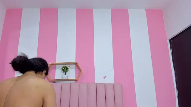 Snapshot of ISABELLA_020 chatting on February 26, 2026, 12:38 pm ISABELLA 020 online show from February 26, 2026, 12:38 pm