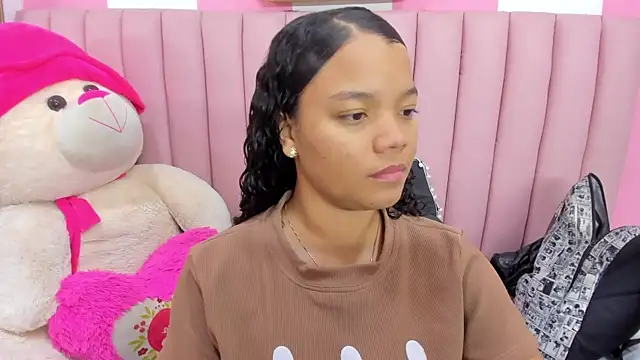 Snapshot of ISABELLA_020 chatting on February 14, 2026, 12:38 pm ISABELLA 020 online show from February 14, 2026, 12:38 pm