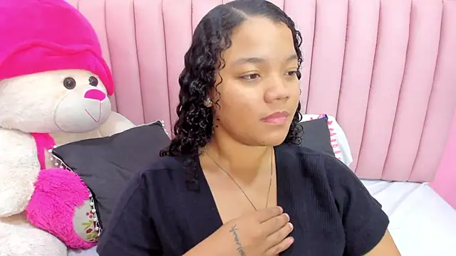 Snapshot of ISABELLA_020 chatting on November 29, 2025, 2:06 pm ISABELLA 020 online show from November 29, 2025, 2:06 pm