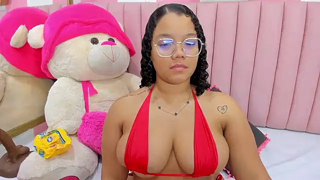 Snapshot of ISABELLA_020 chatting on November 11, 2025, 2:01 pm ISABELLA 020 online show from November 11, 2025, 2:01 pm