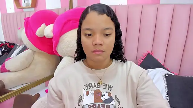 Snapshot of ISABELLA_020 chatting on December 16, 2025, 12:20 pm ISABELLA 020 online show from December 16, 2025, 12:20 pm